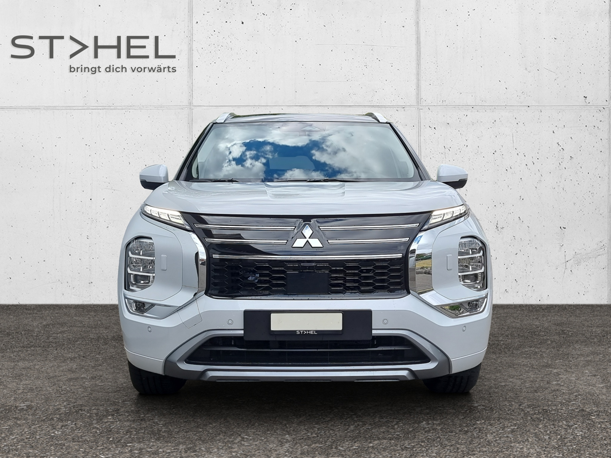 listing desktop thumbnail image 3