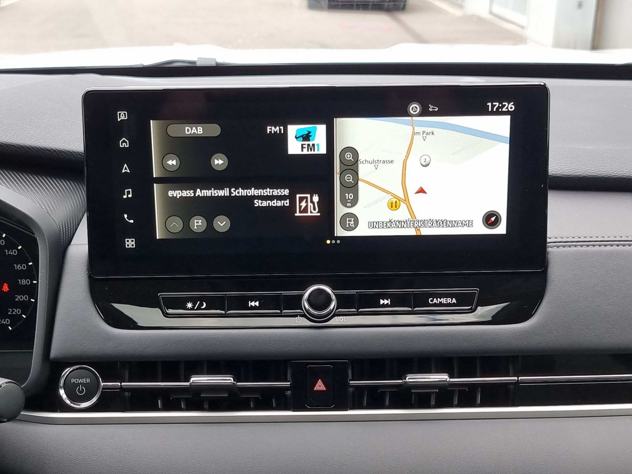 listing desktop thumbnail image 6