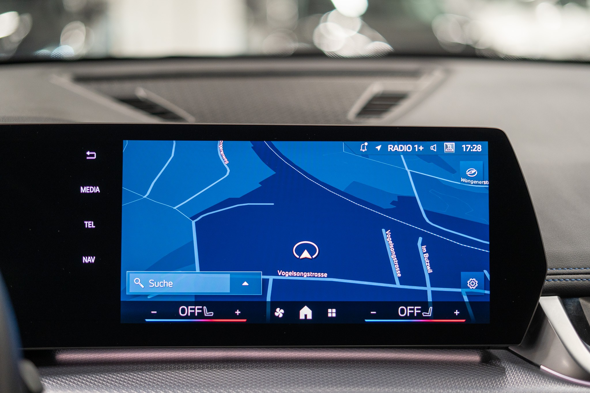 listing desktop thumbnail image 16