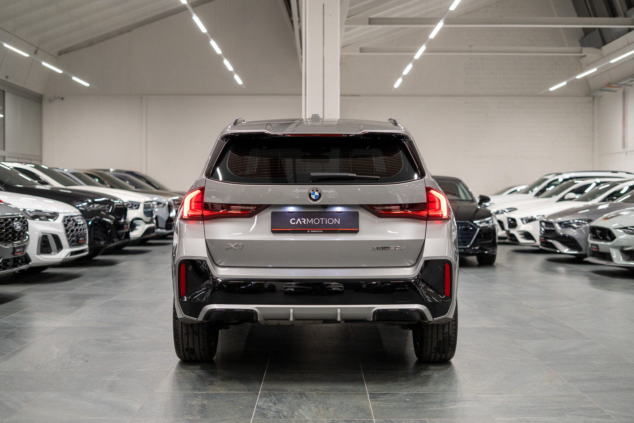 listing desktop thumbnail image 4