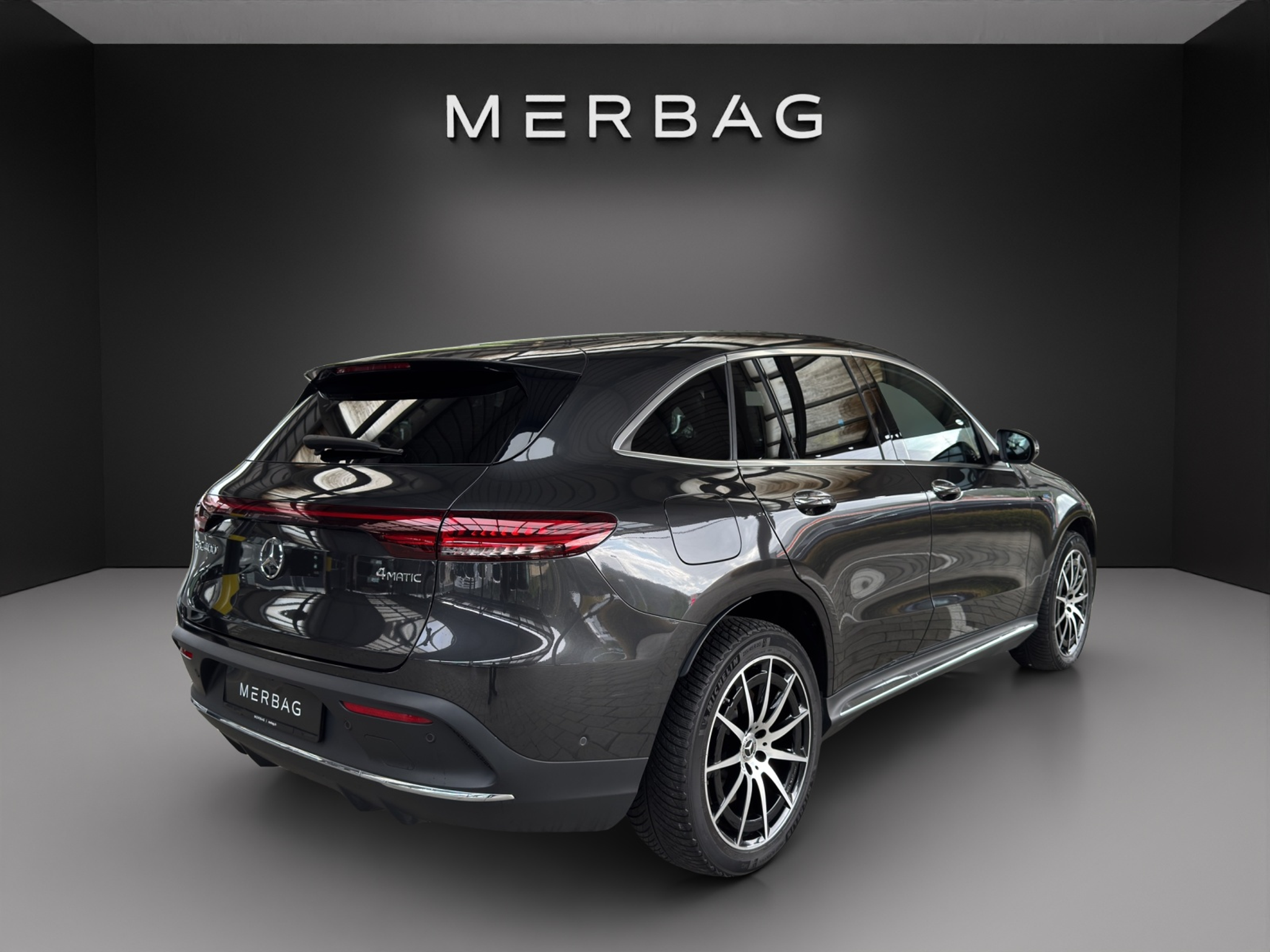 listing desktop thumbnail image 4