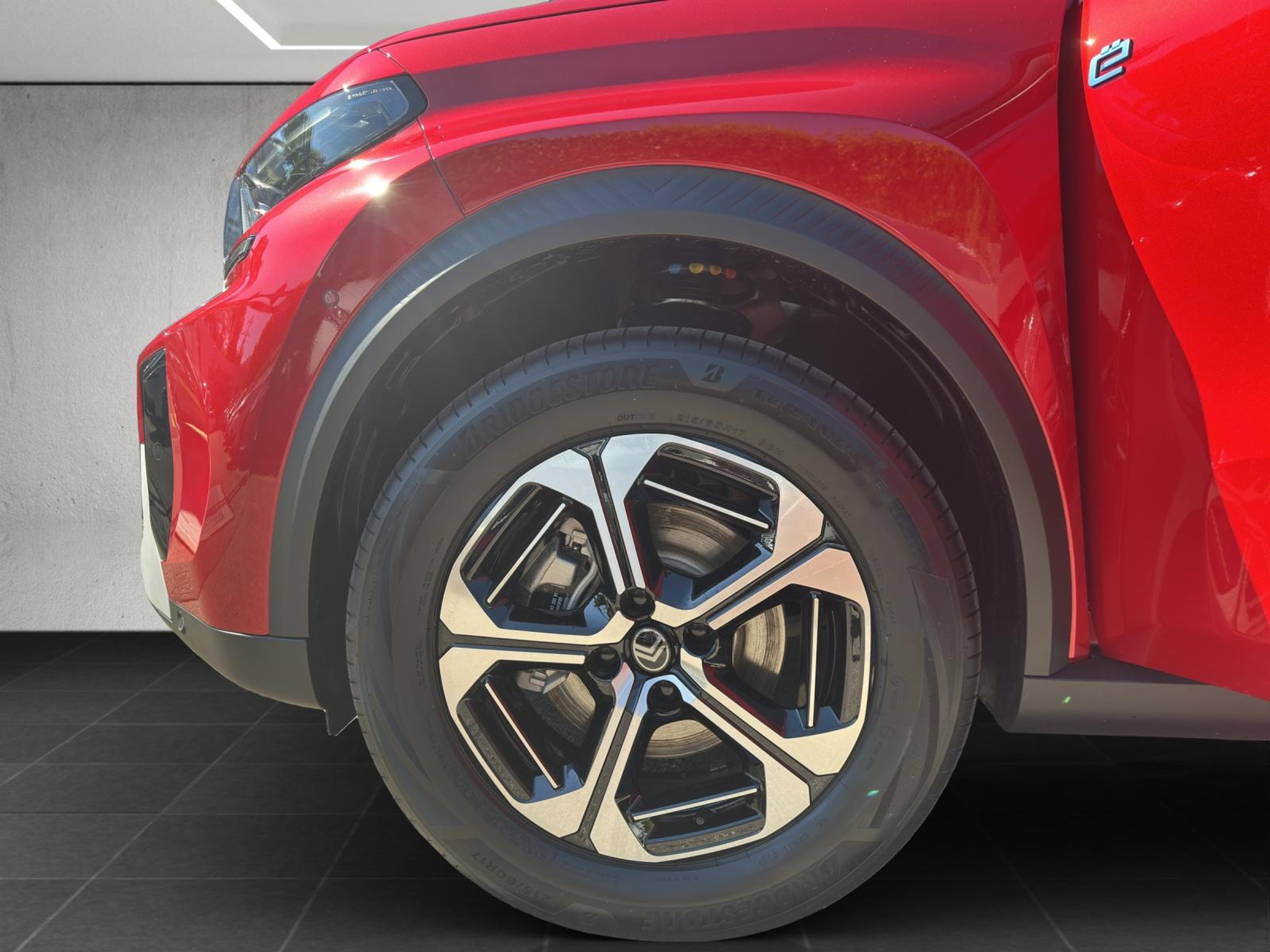 listing desktop thumbnail image 19