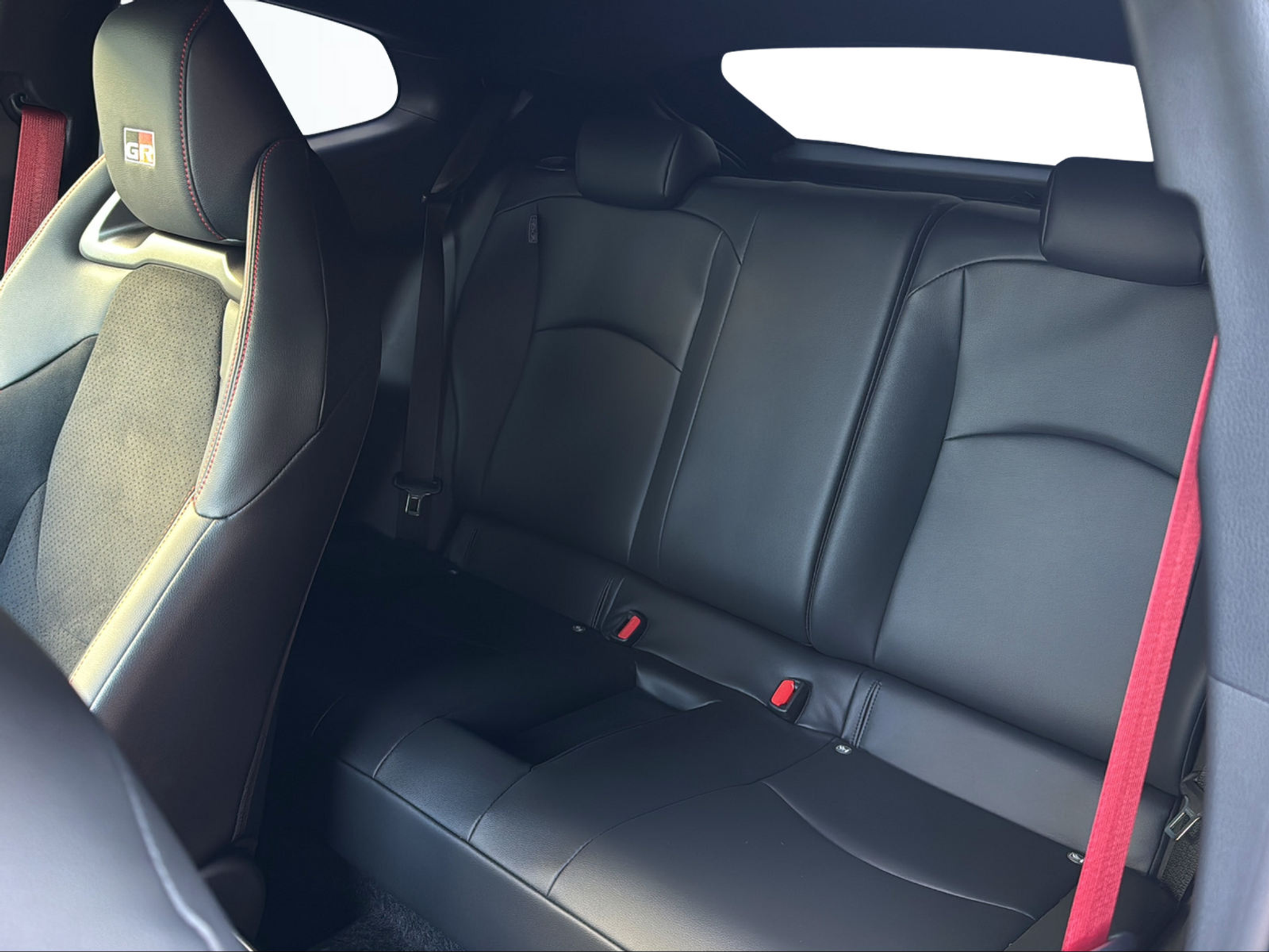 listing desktop thumbnail image 12