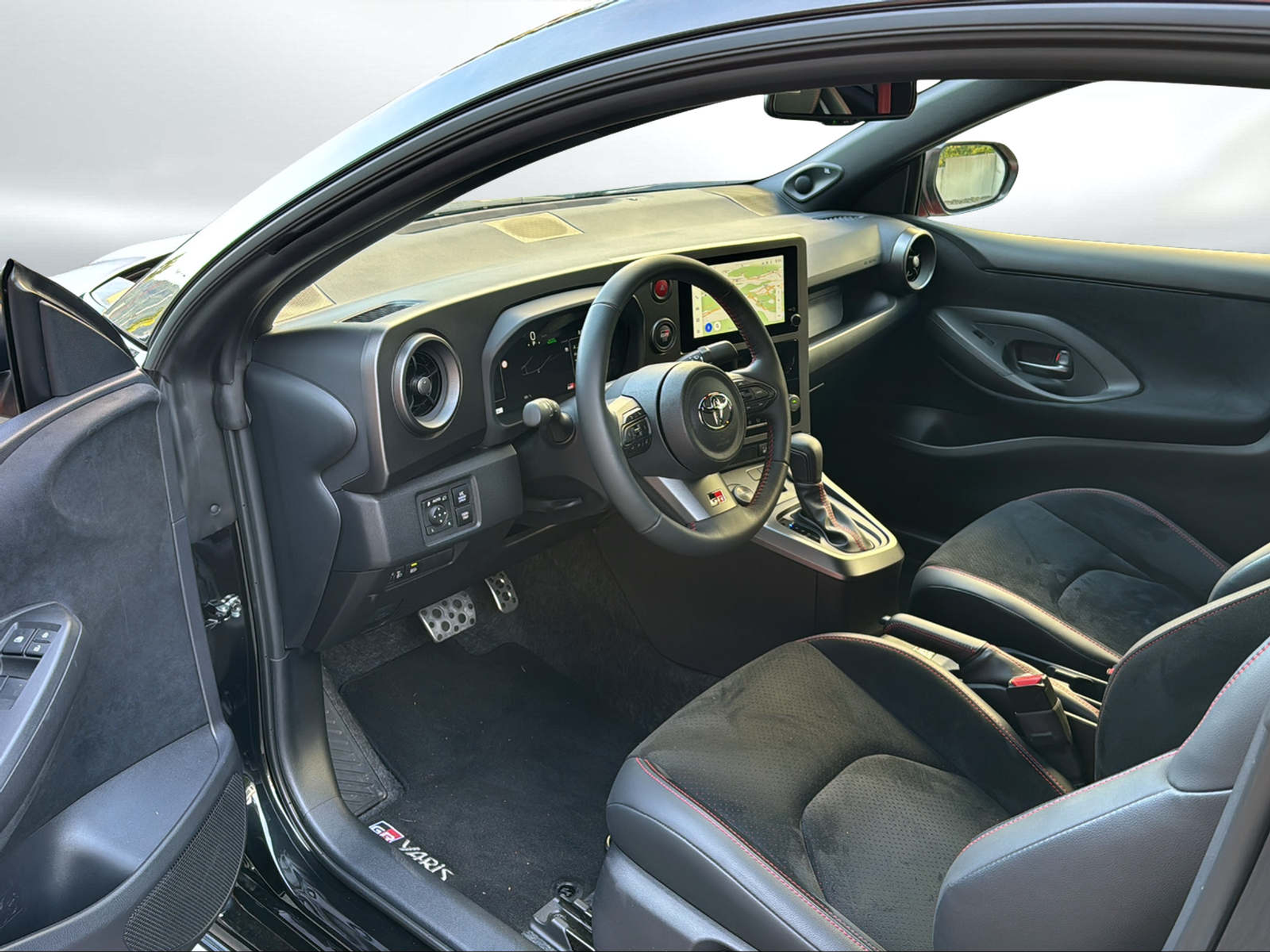 listing desktop thumbnail image 10