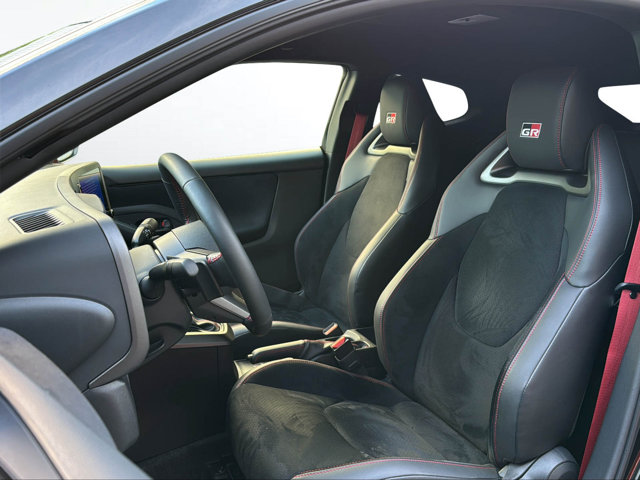 listing desktop thumbnail image 9