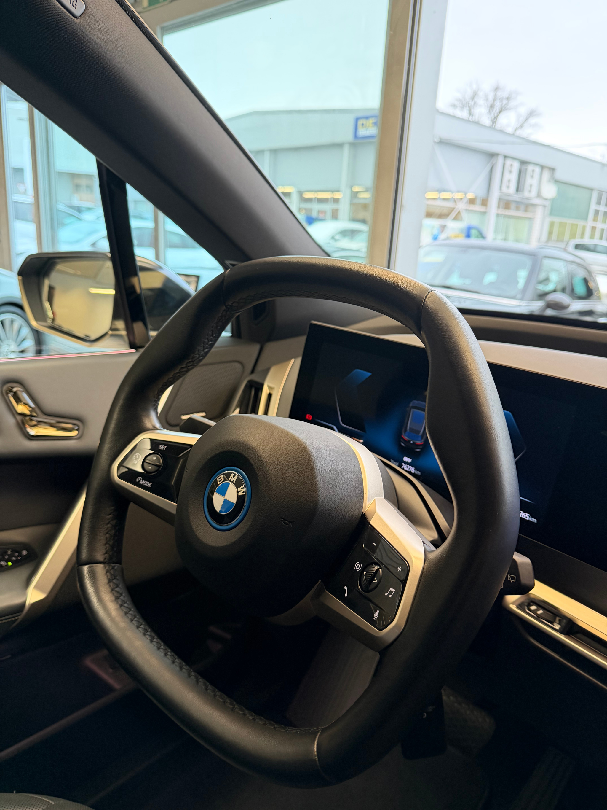 listing desktop thumbnail image 15