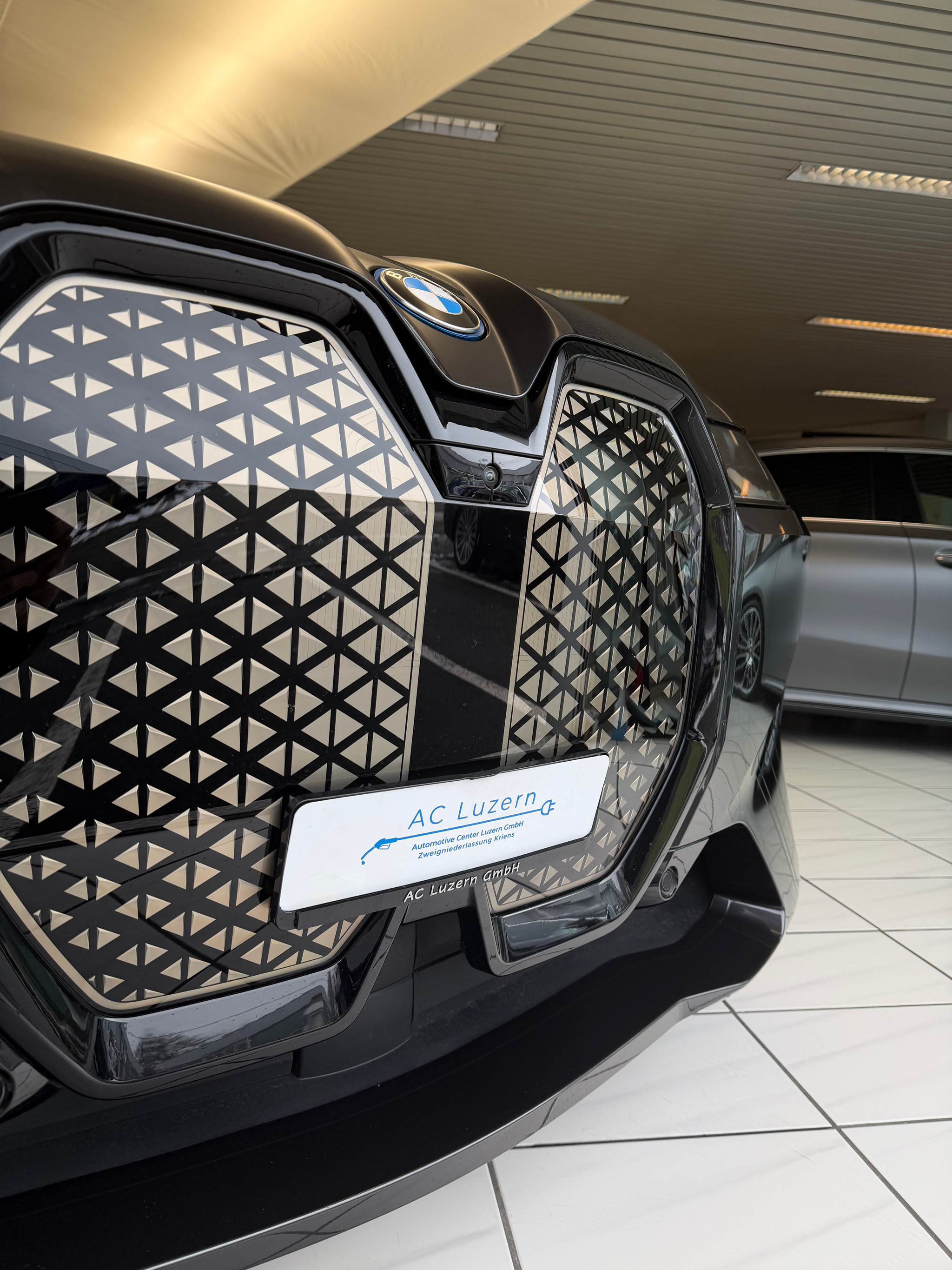 listing desktop thumbnail image 24