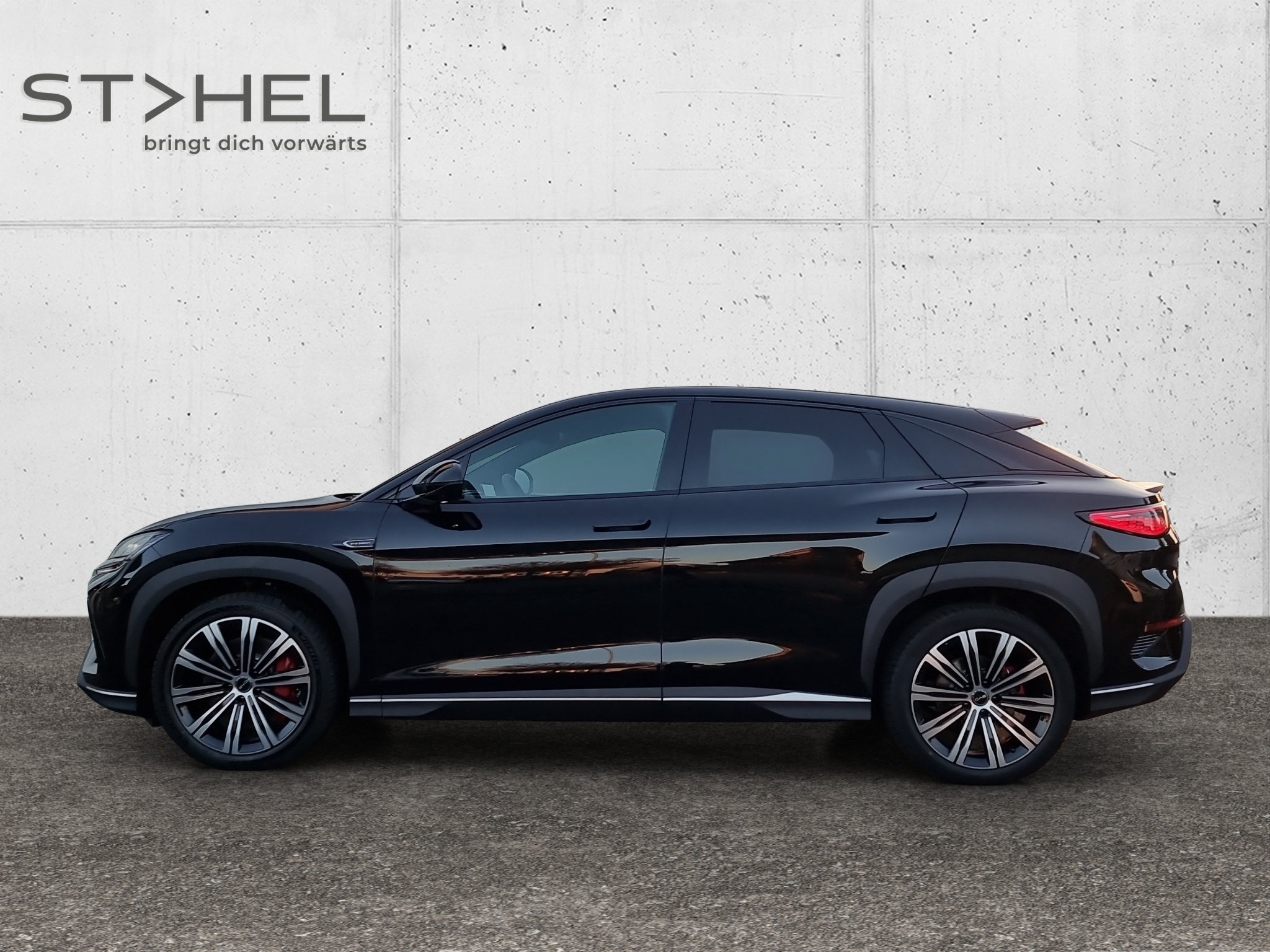 listing desktop thumbnail image 1