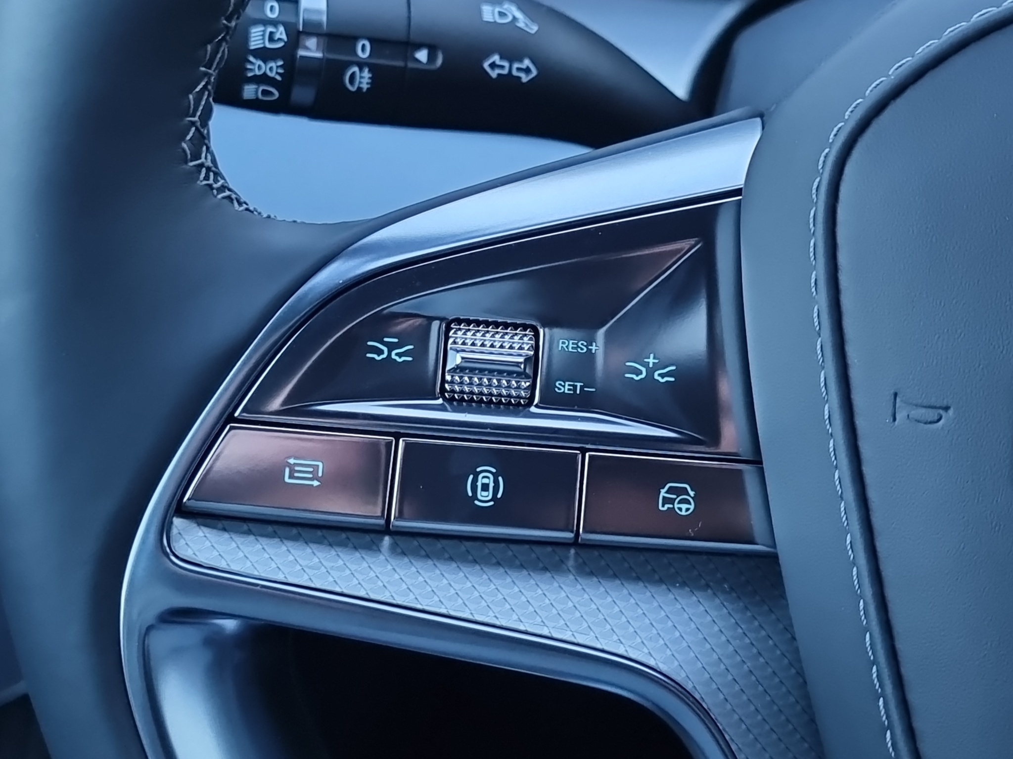 listing desktop thumbnail image 10