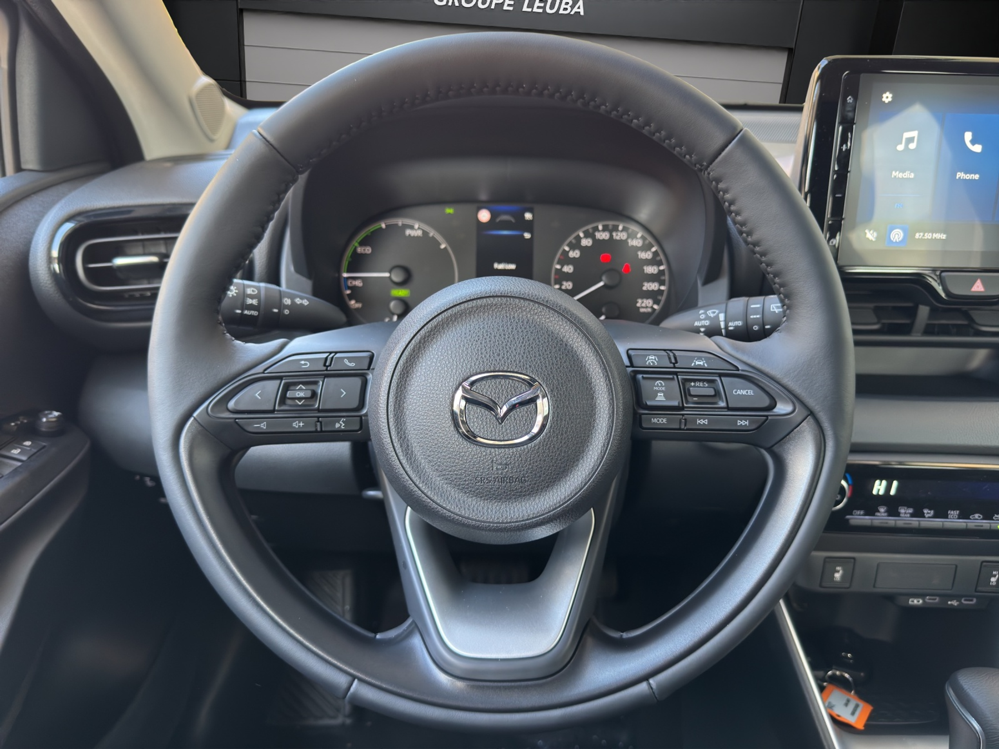 listing desktop thumbnail image 8