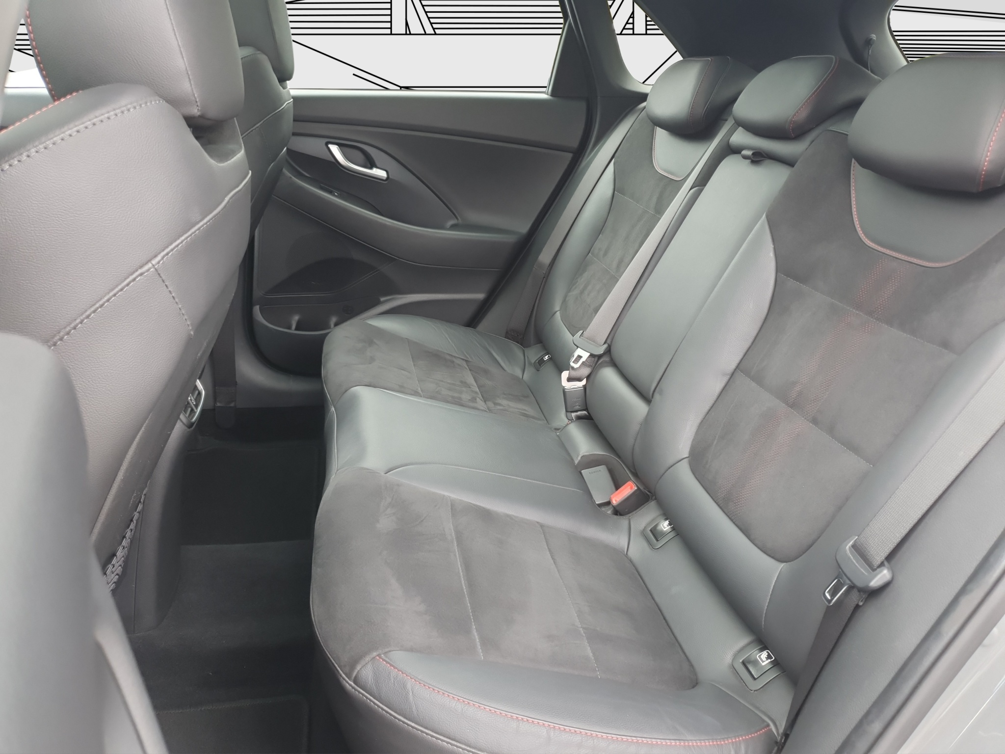 listing desktop thumbnail image 13