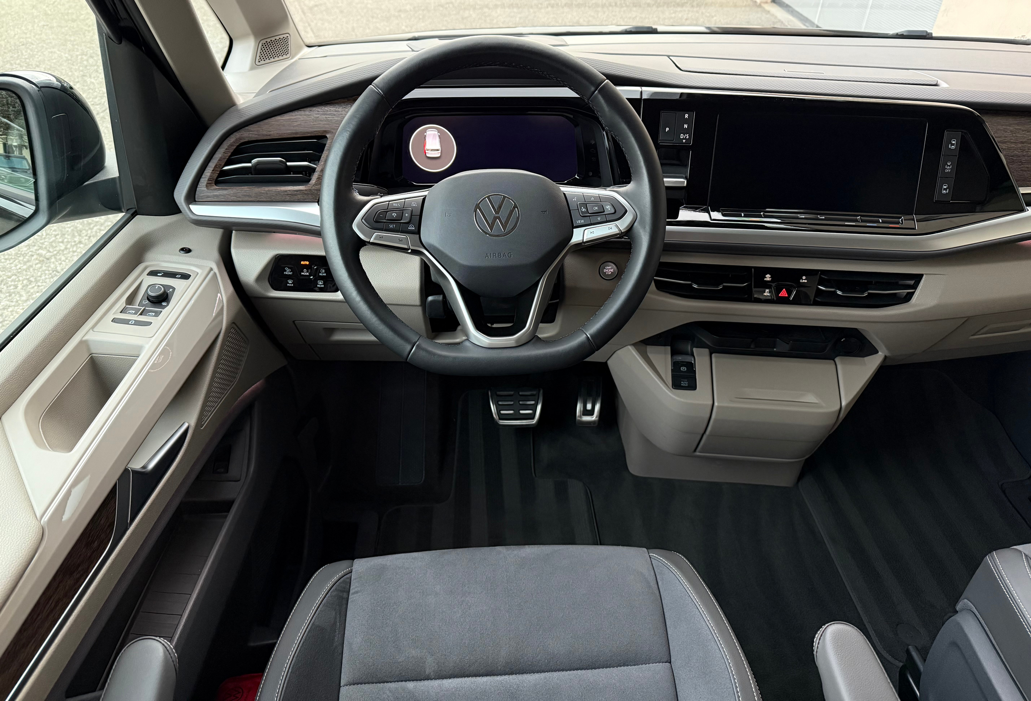 listing desktop thumbnail image 11