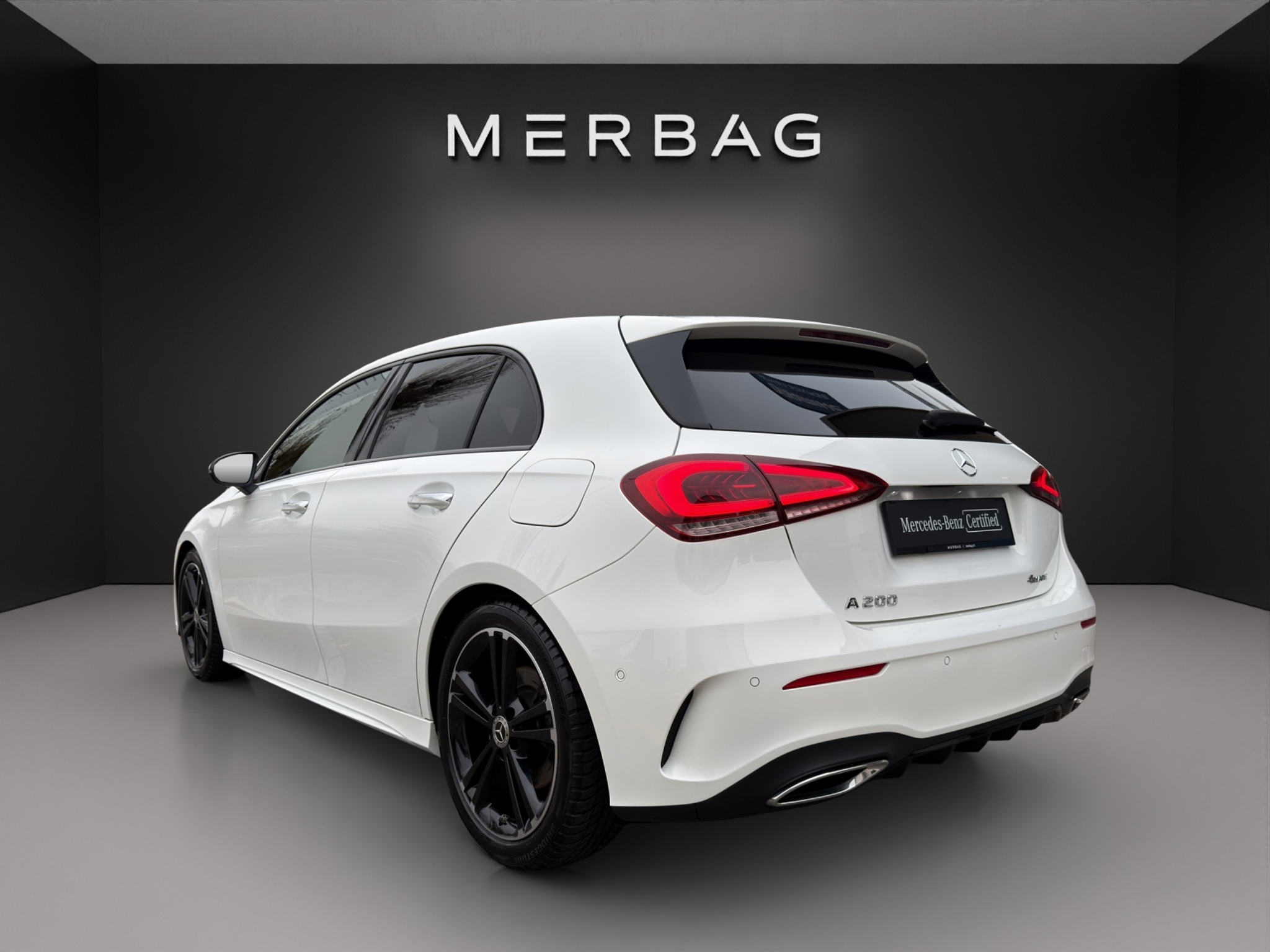 listing desktop thumbnail image 4