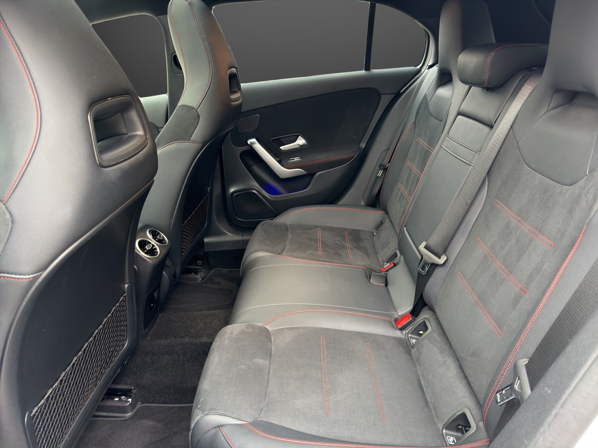 listing desktop thumbnail image 12