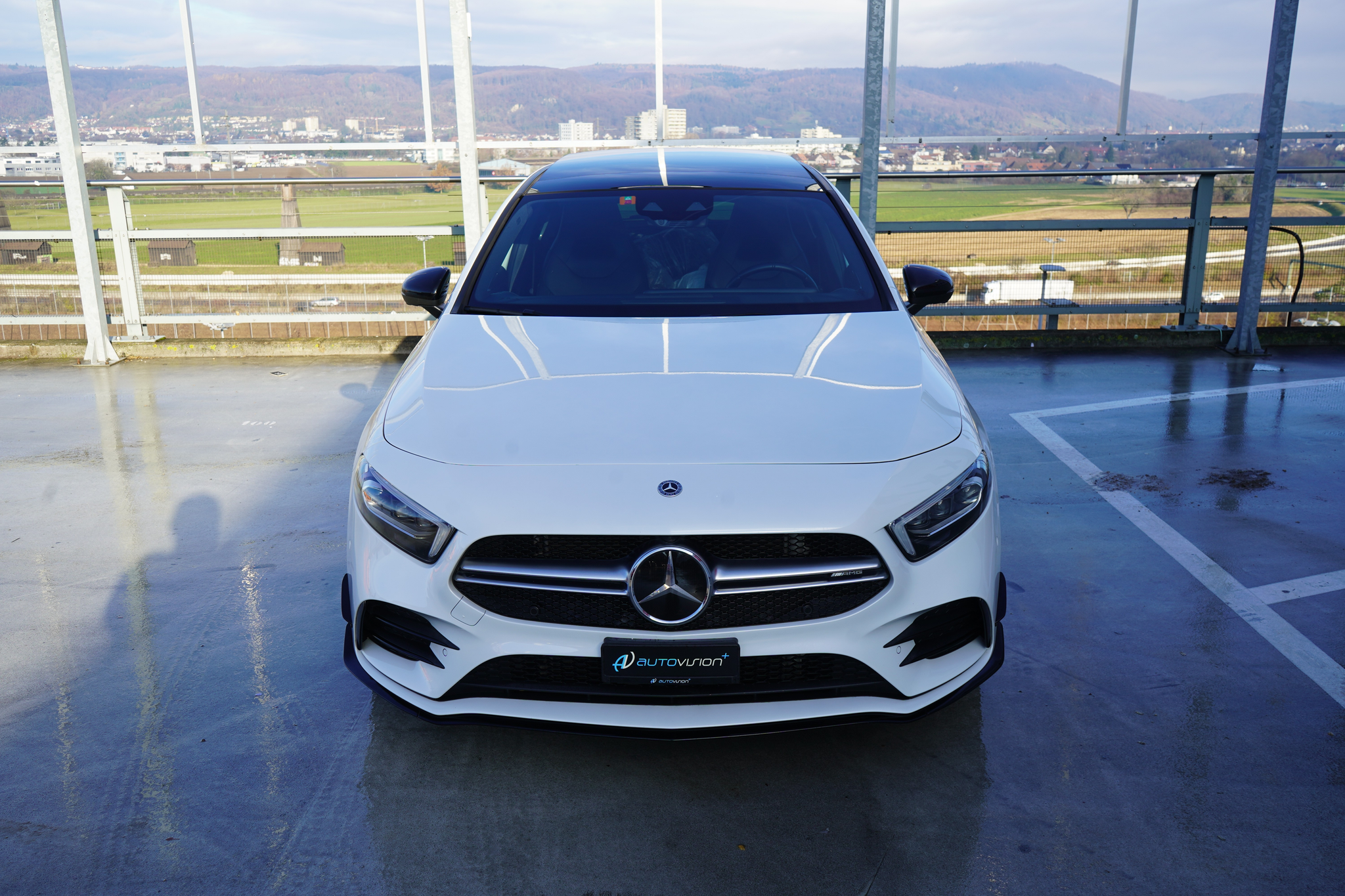 listing desktop thumbnail image 15