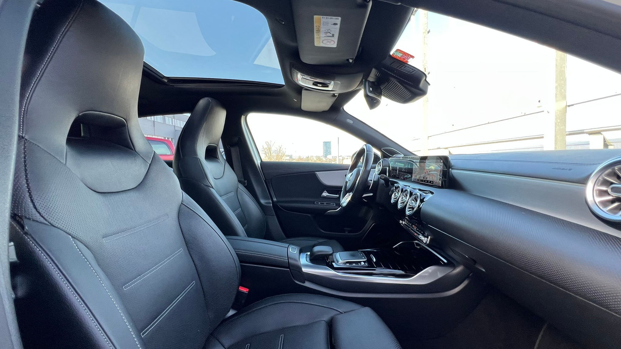 listing desktop thumbnail image 27