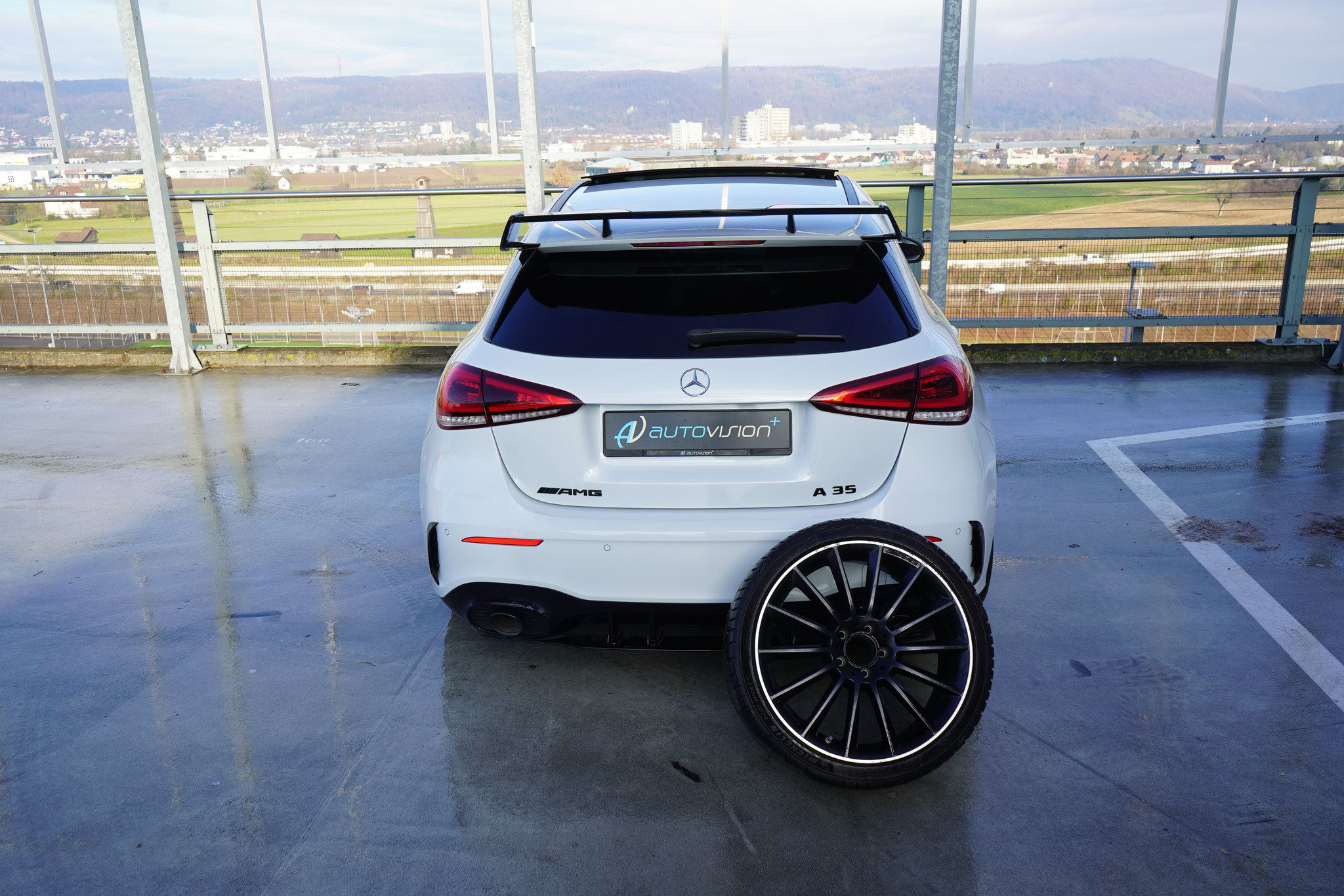 listing desktop thumbnail image 22