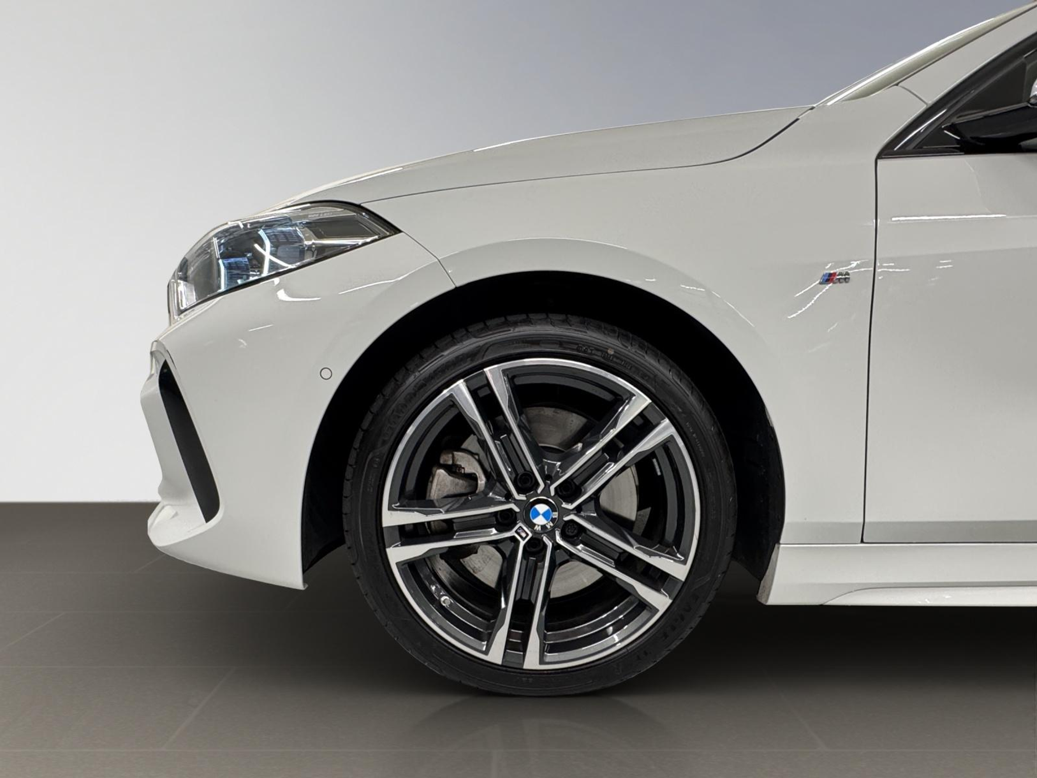 listing desktop thumbnail image 8