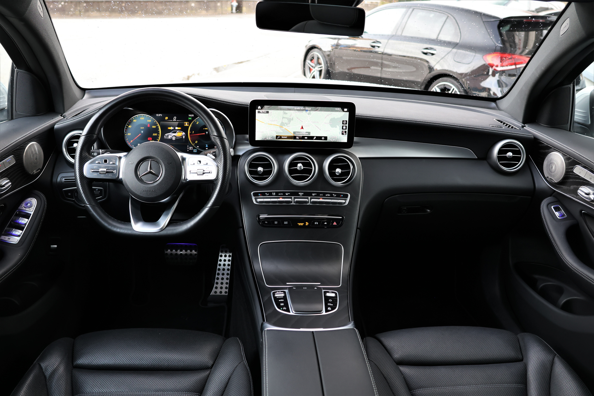 listing desktop thumbnail image 16