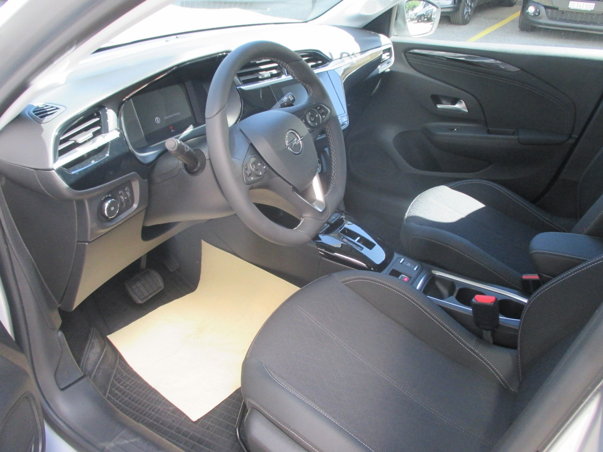 listing desktop thumbnail image 10