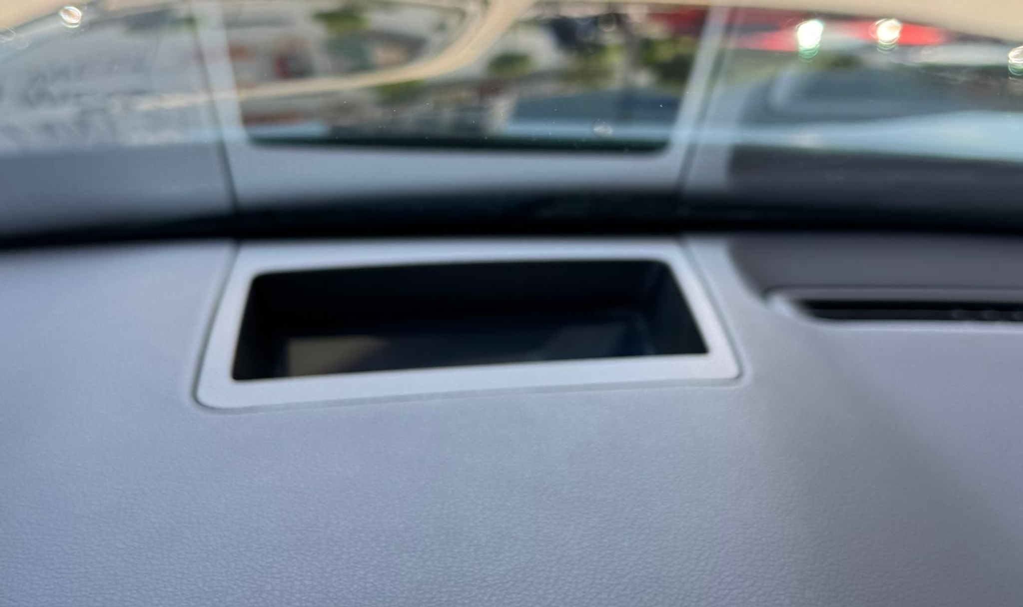 listing desktop thumbnail image 17