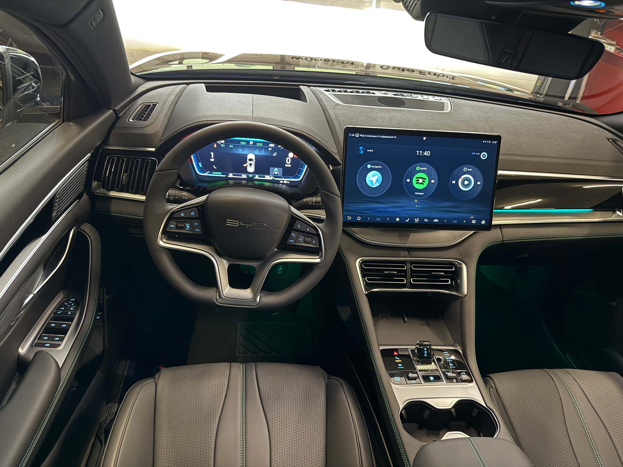 listing desktop thumbnail image 9