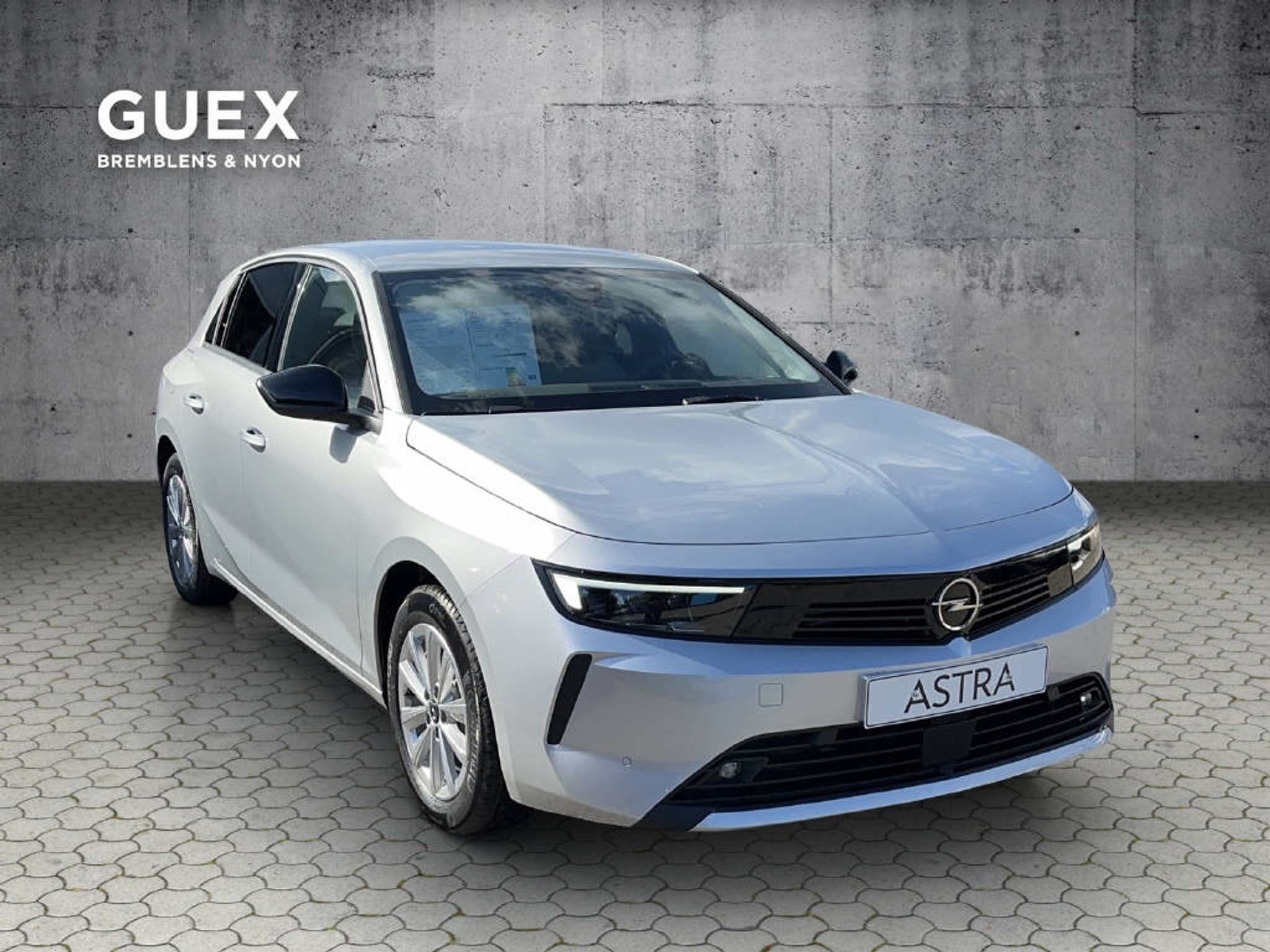 listing desktop thumbnail image 5