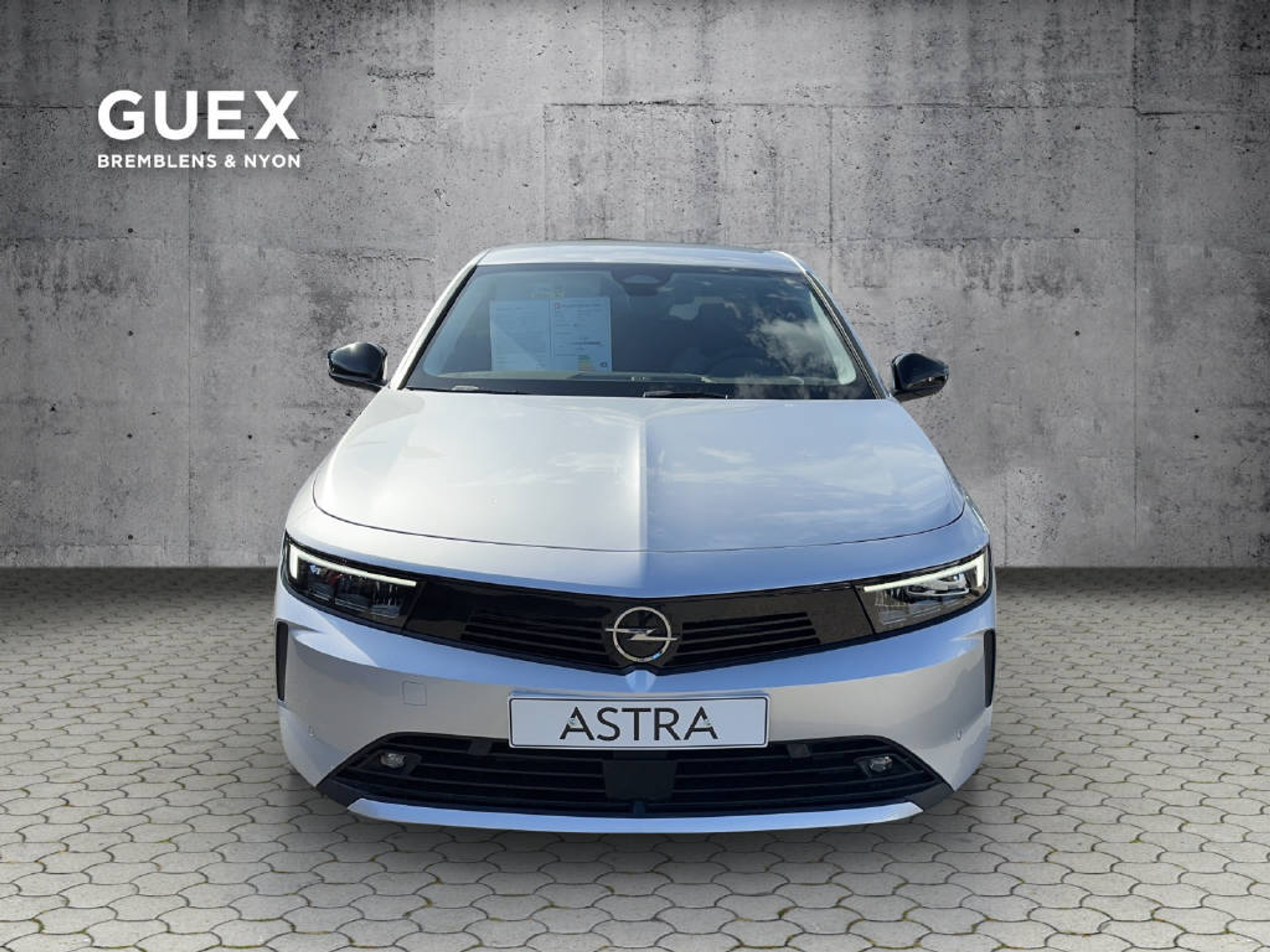 listing desktop thumbnail image 1