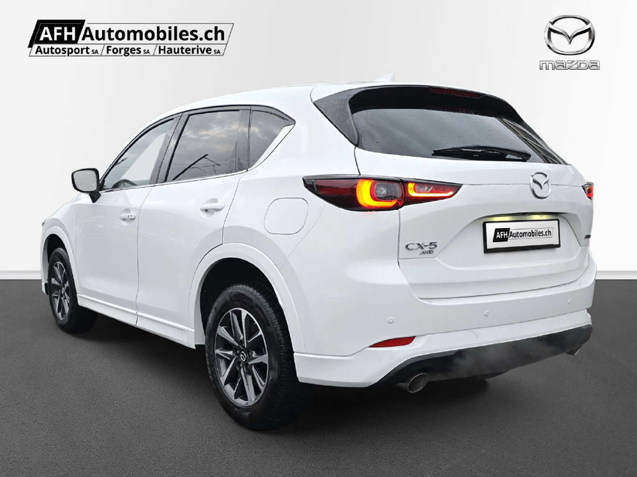 listing desktop thumbnail image 2