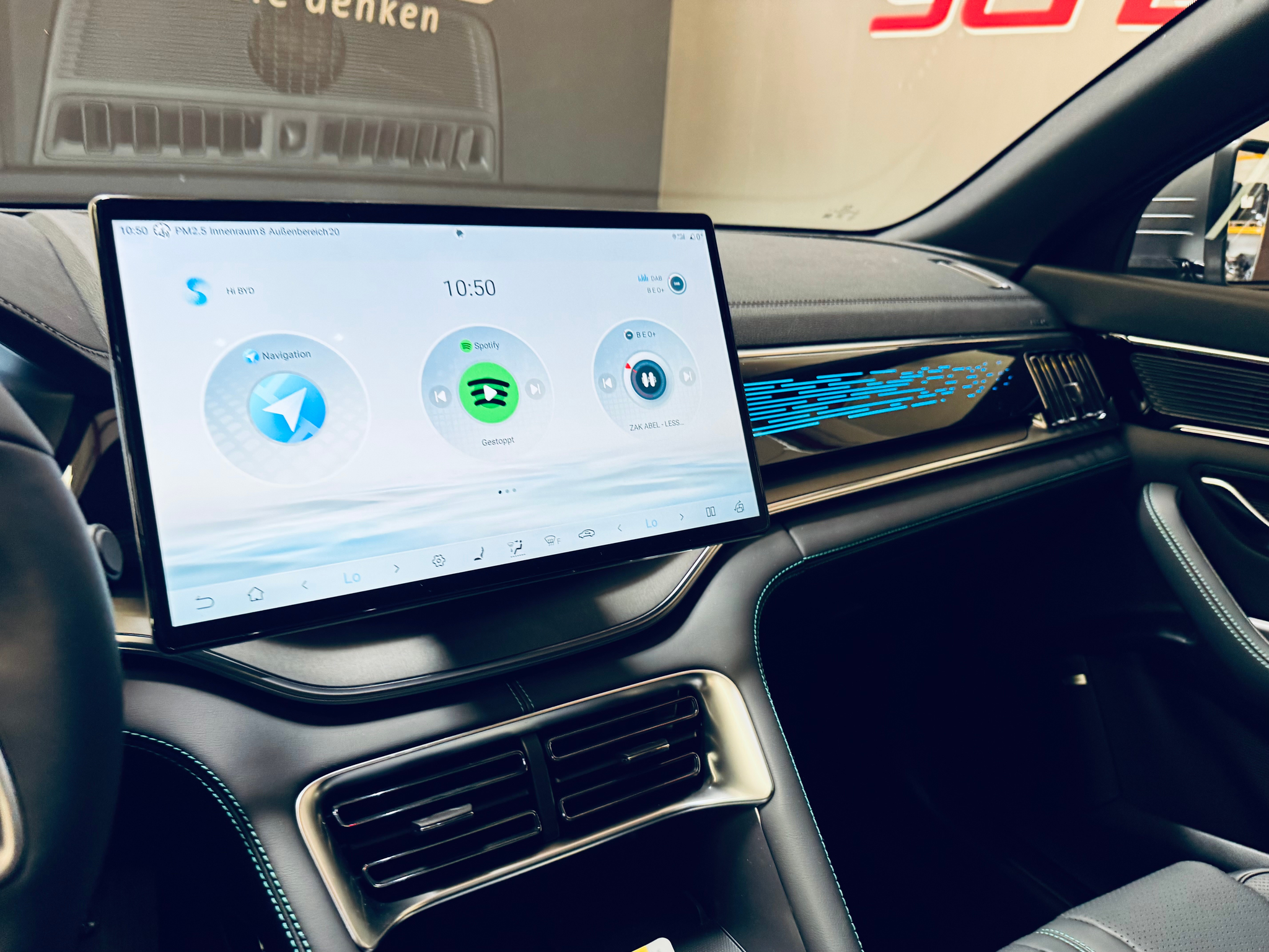 listing desktop thumbnail image 19