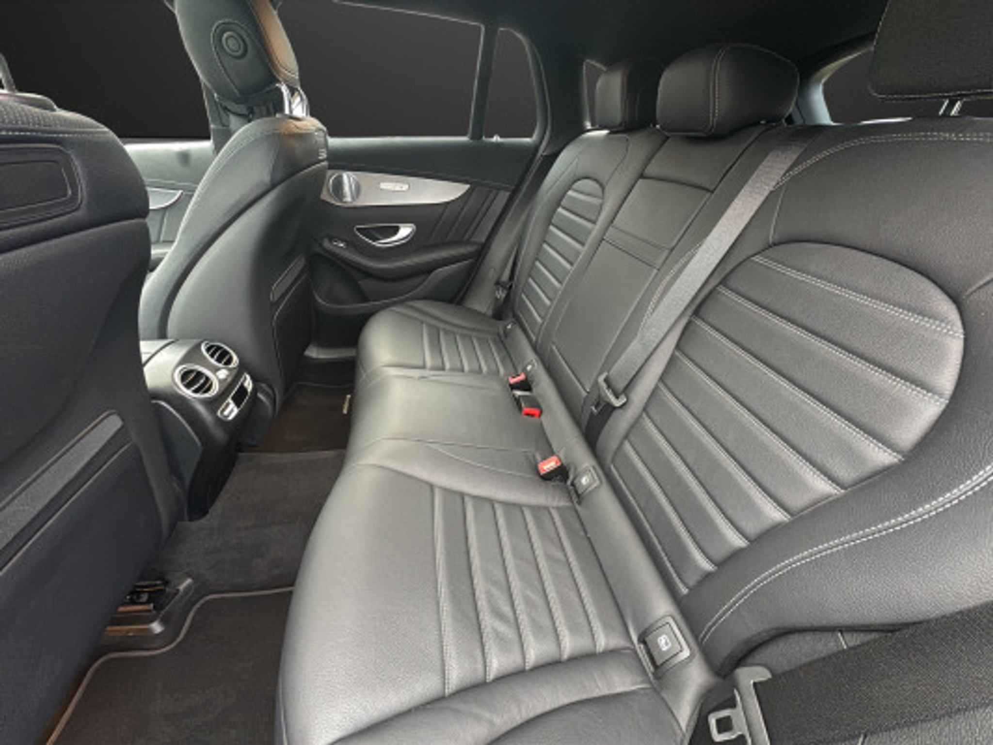 listing desktop thumbnail image 10