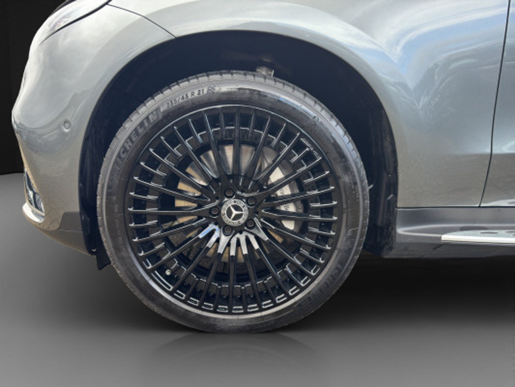 listing desktop thumbnail image 6