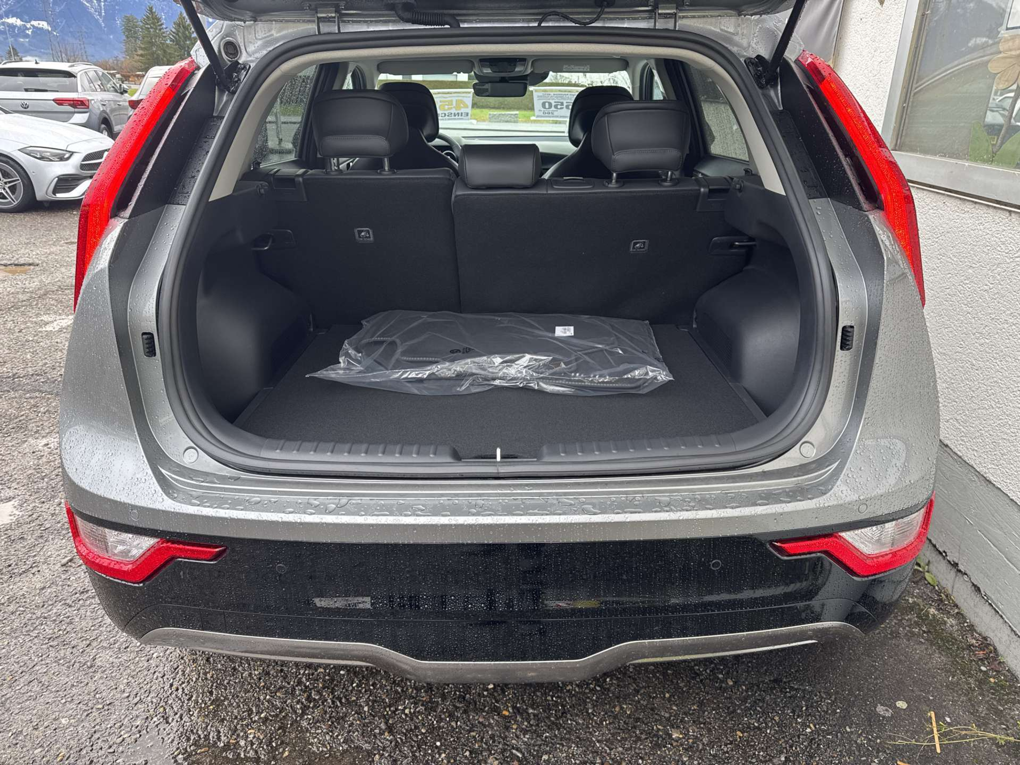 listing desktop thumbnail image 8