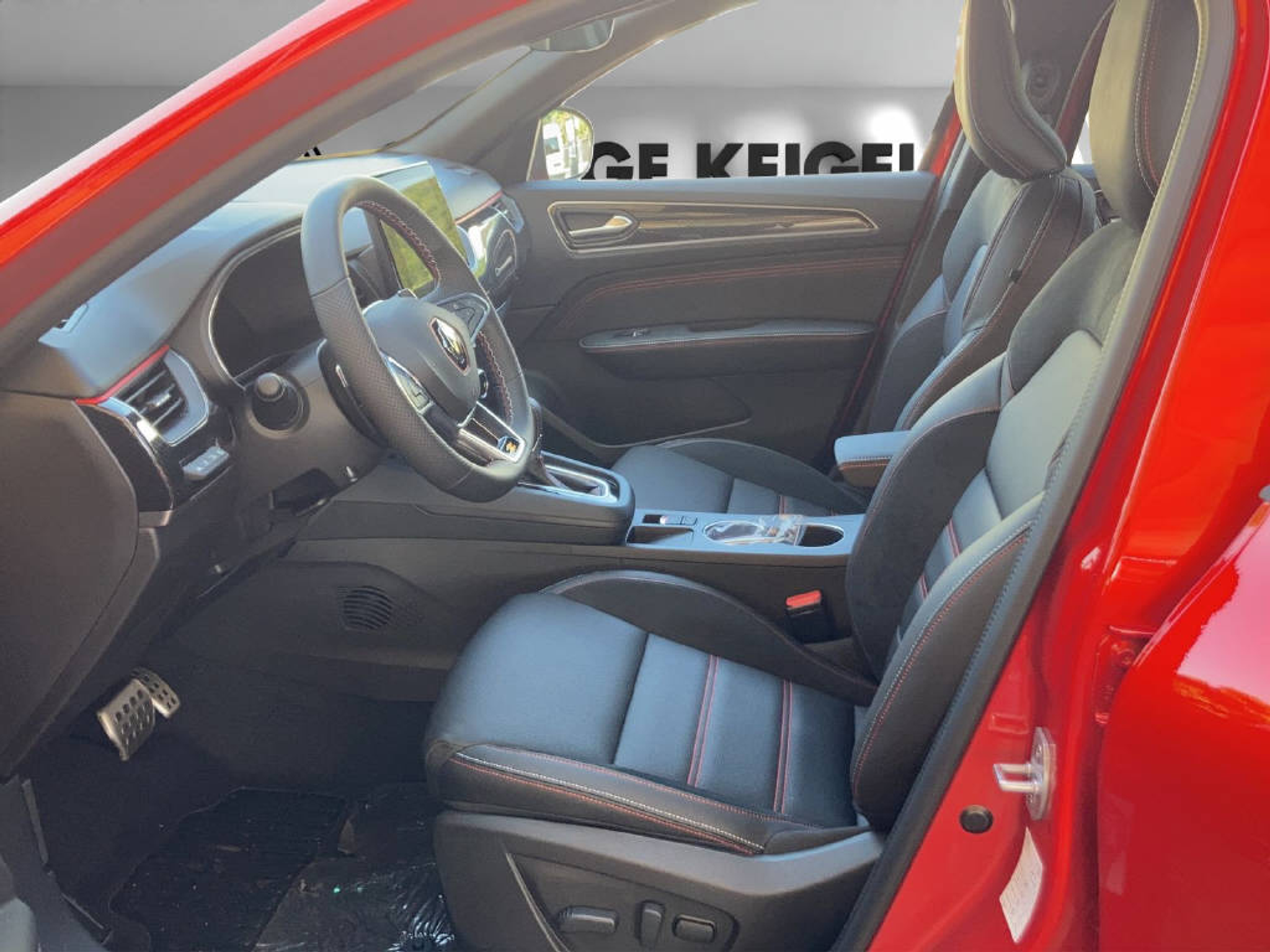 listing desktop thumbnail image 3