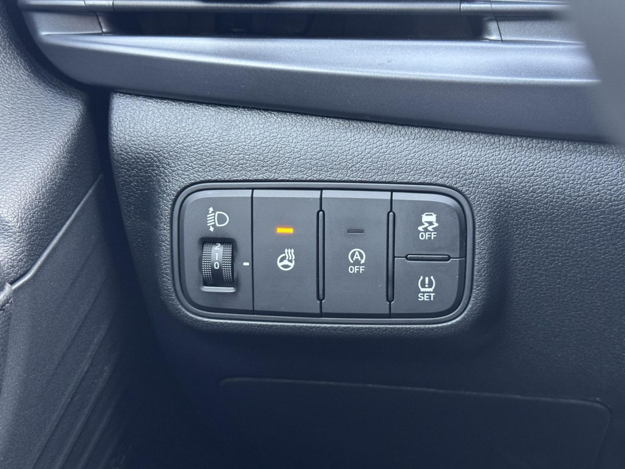 listing desktop thumbnail image 23