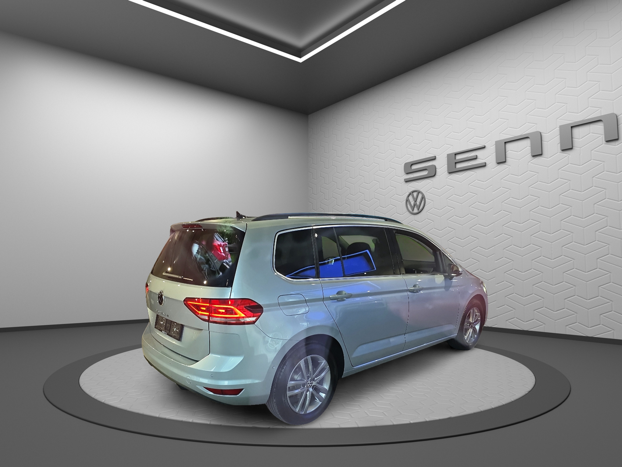 listing desktop thumbnail image 2