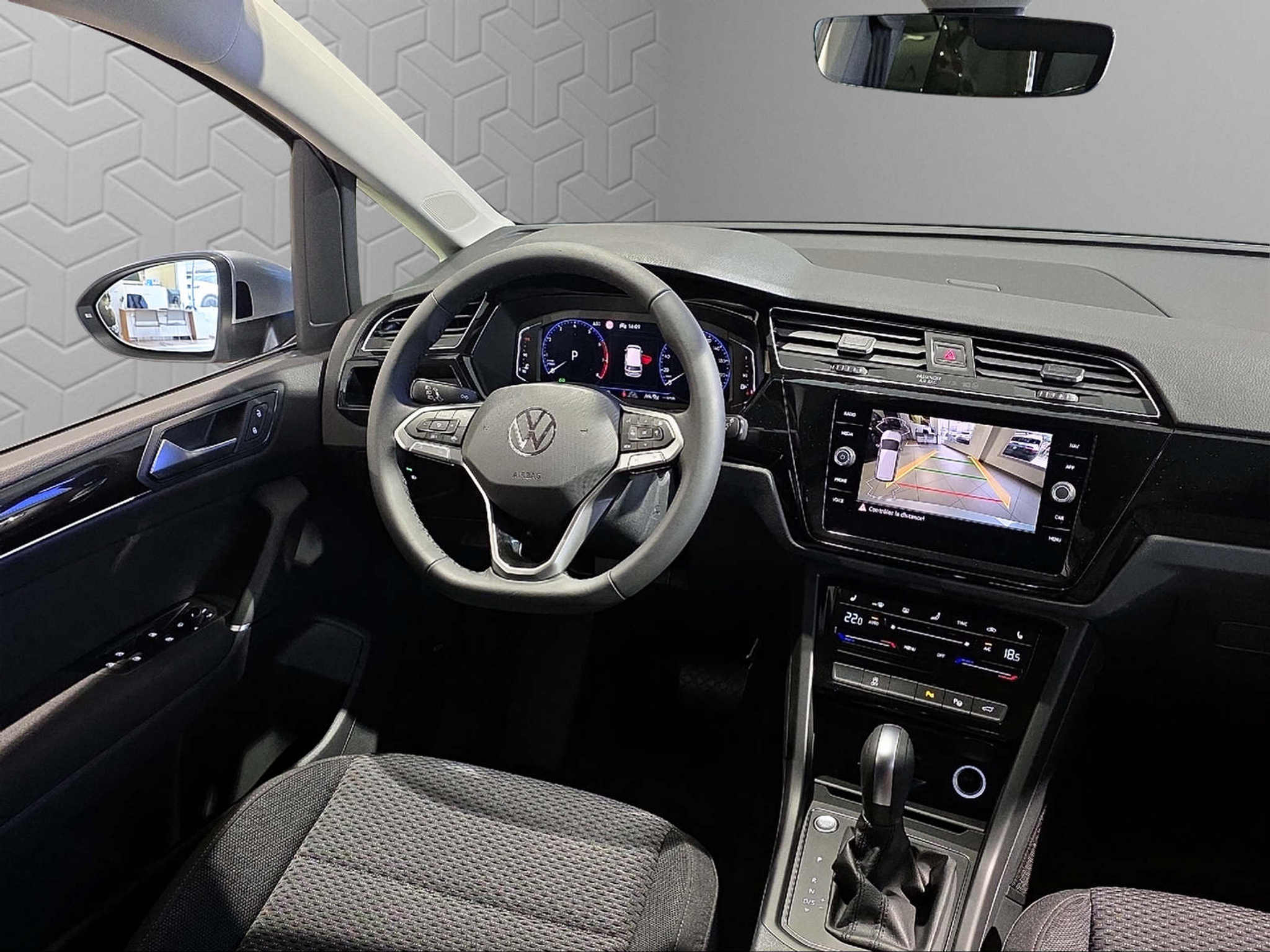 listing desktop thumbnail image 11