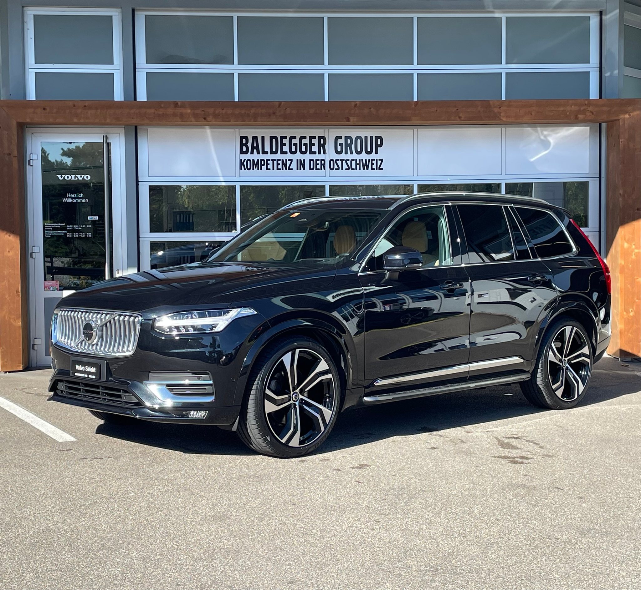 listing desktop thumbnail image 1