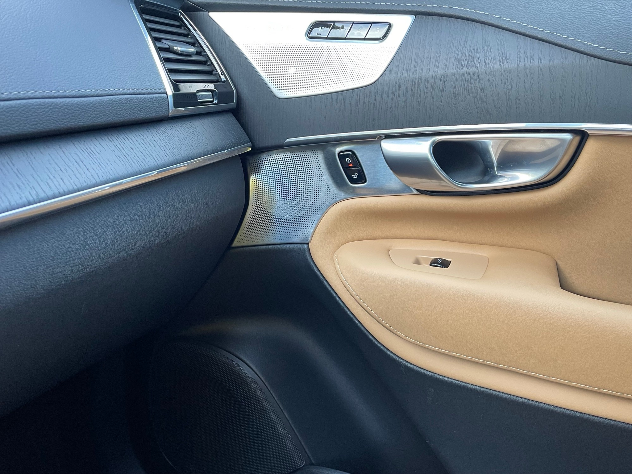 listing desktop thumbnail image 13