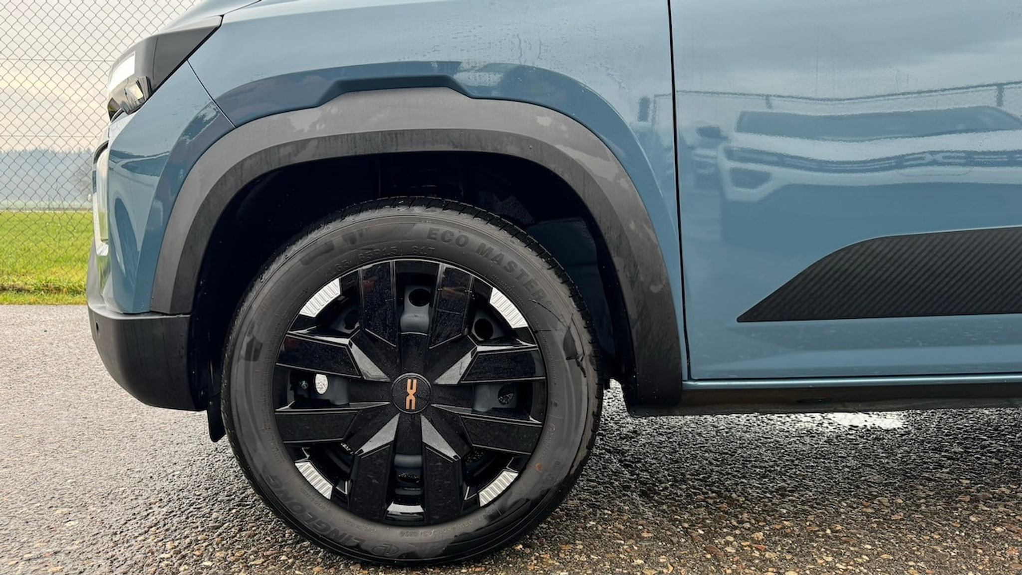 listing desktop thumbnail image 11