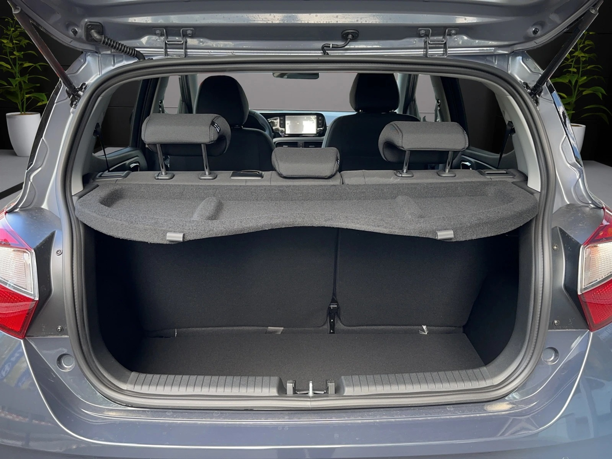 listing desktop thumbnail image 6