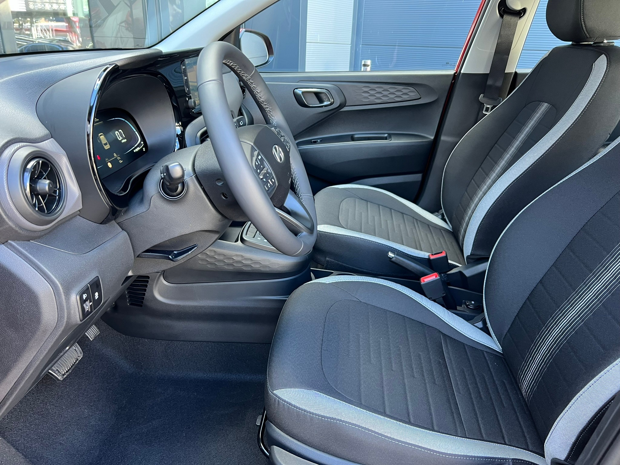 listing desktop thumbnail image 7