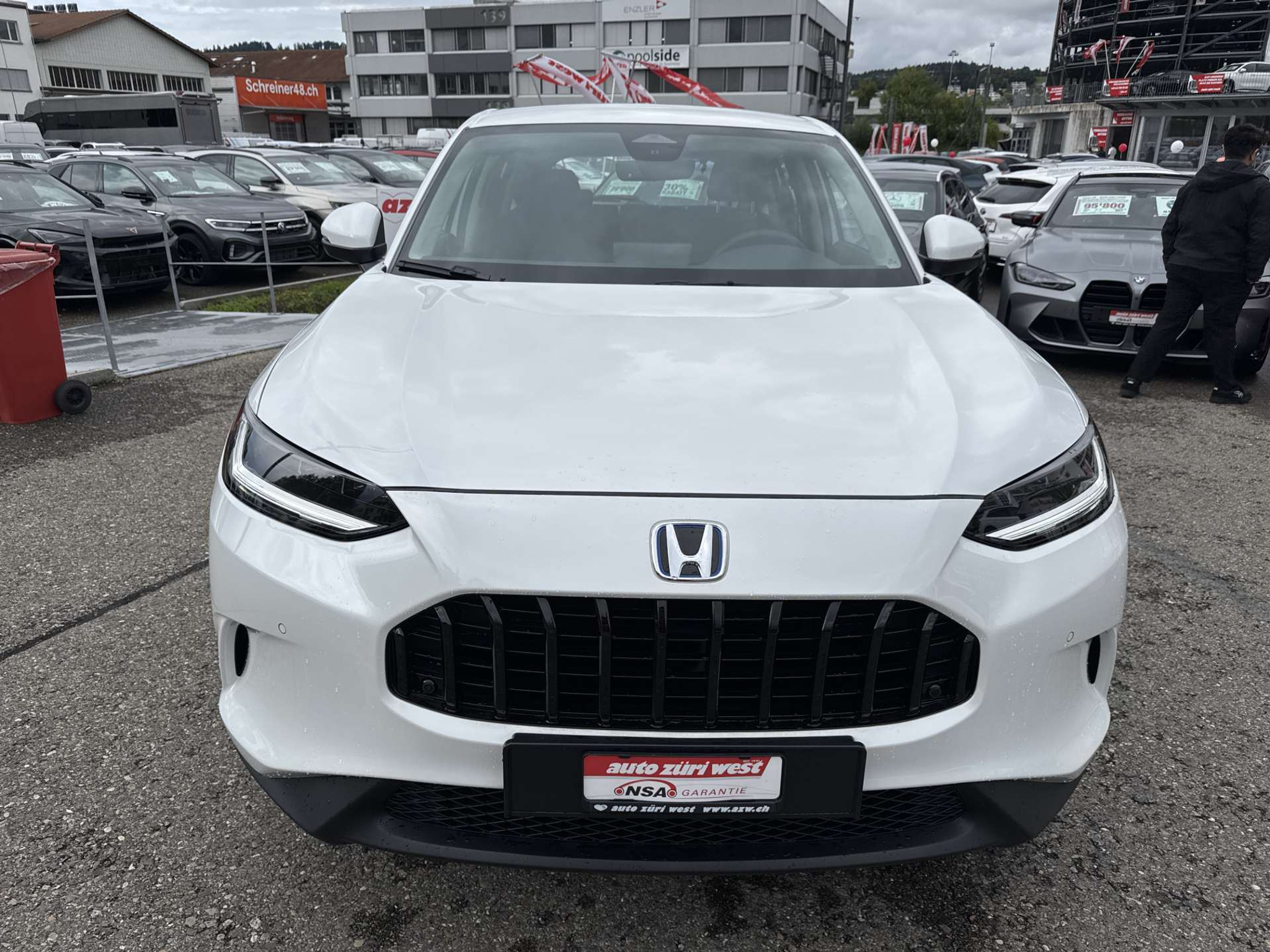 listing desktop thumbnail image 12