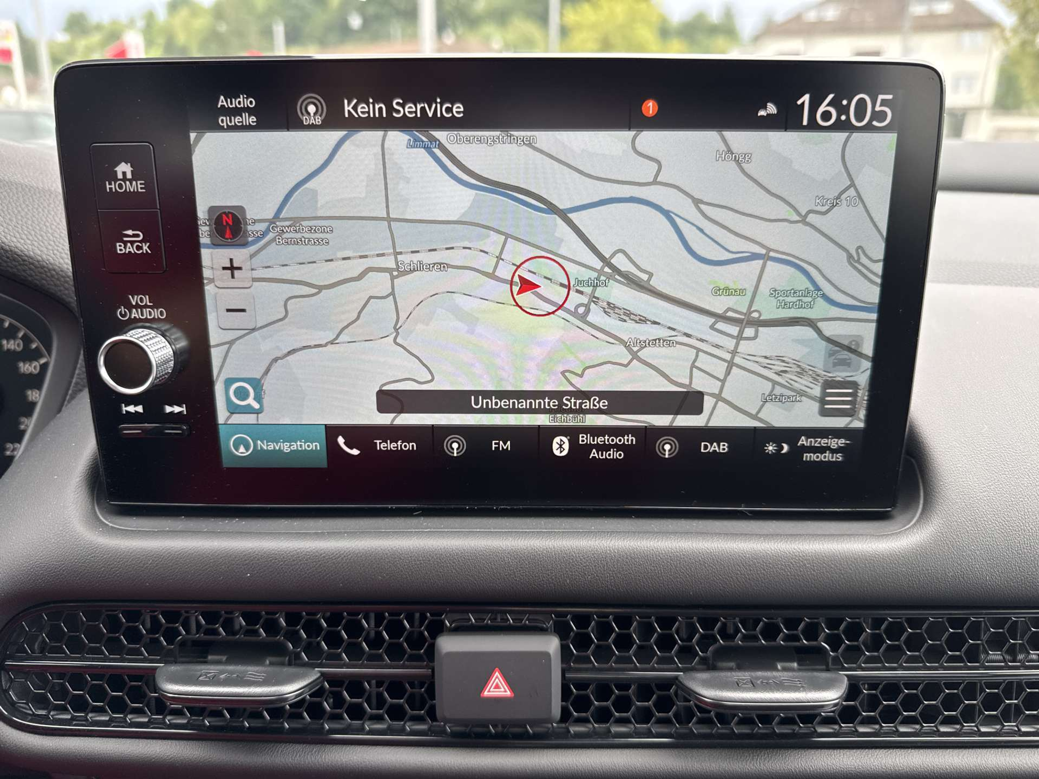 listing desktop thumbnail image 1