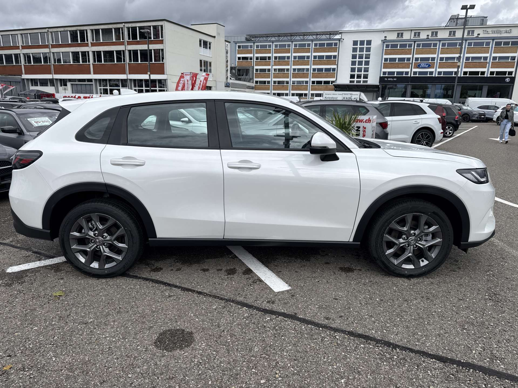 listing desktop thumbnail image 9