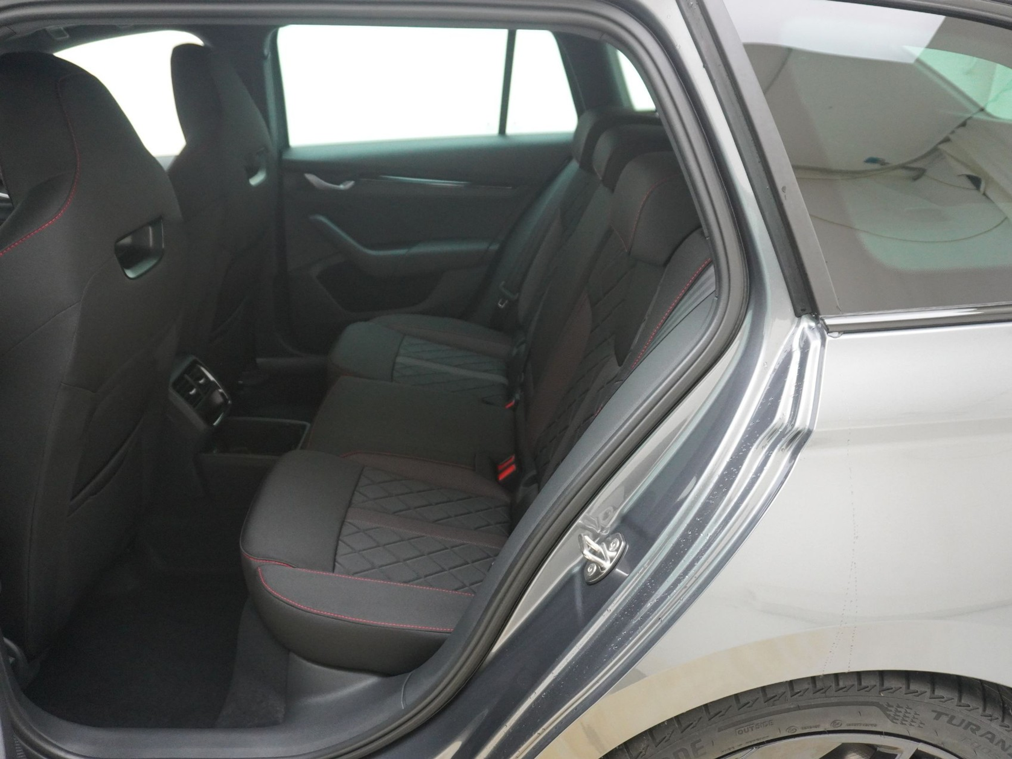 listing desktop thumbnail image 14