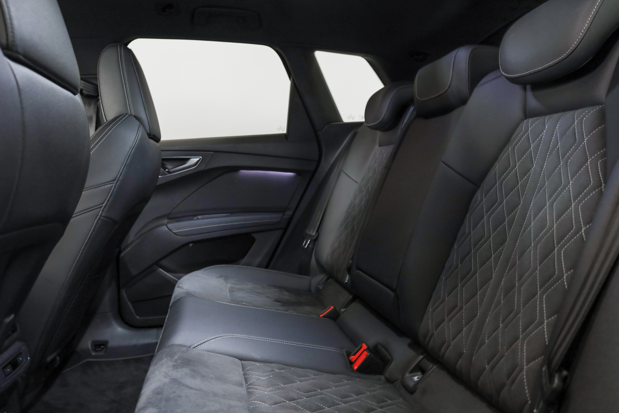 listing desktop thumbnail image 9