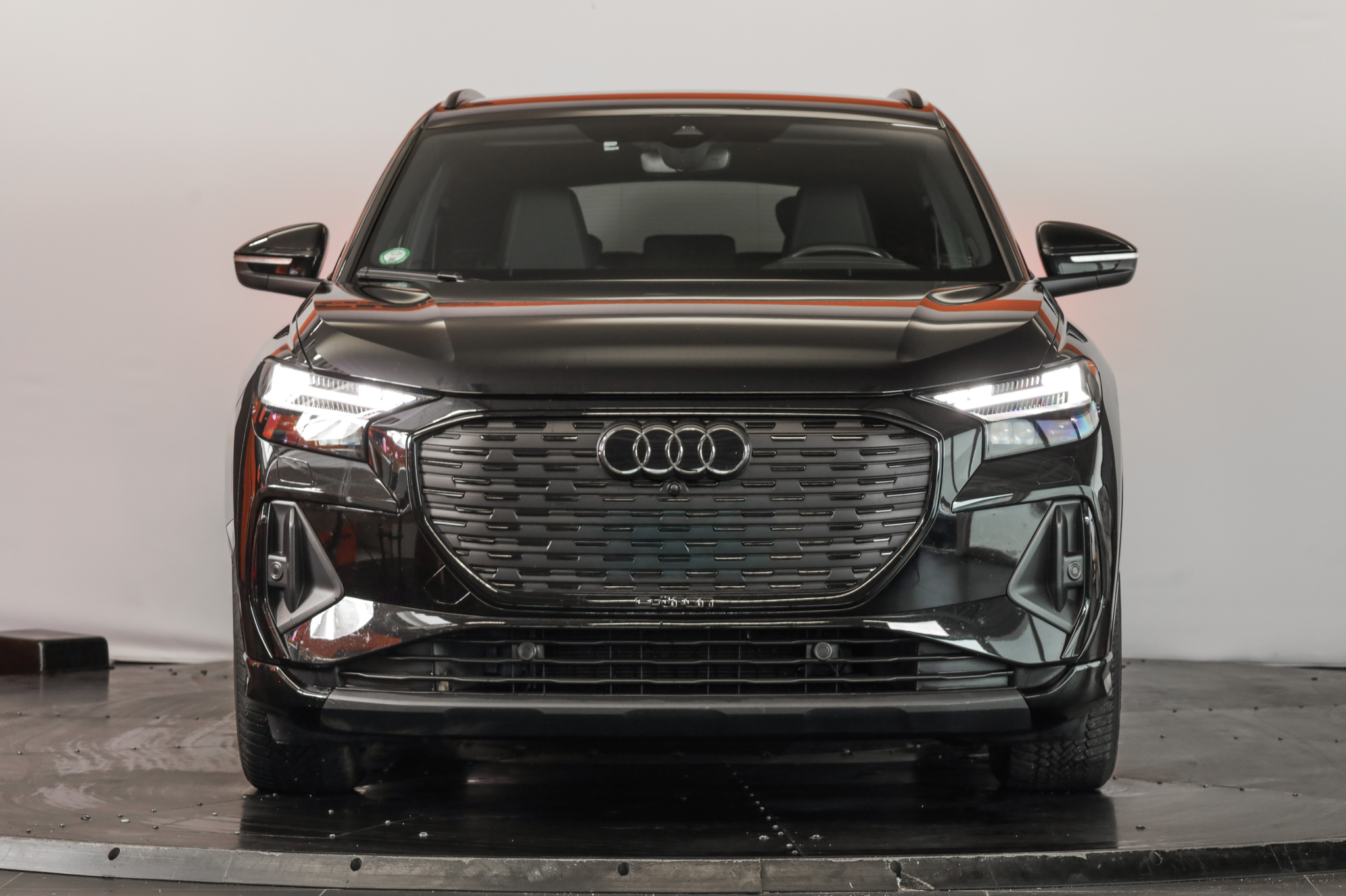 listing desktop thumbnail image 1