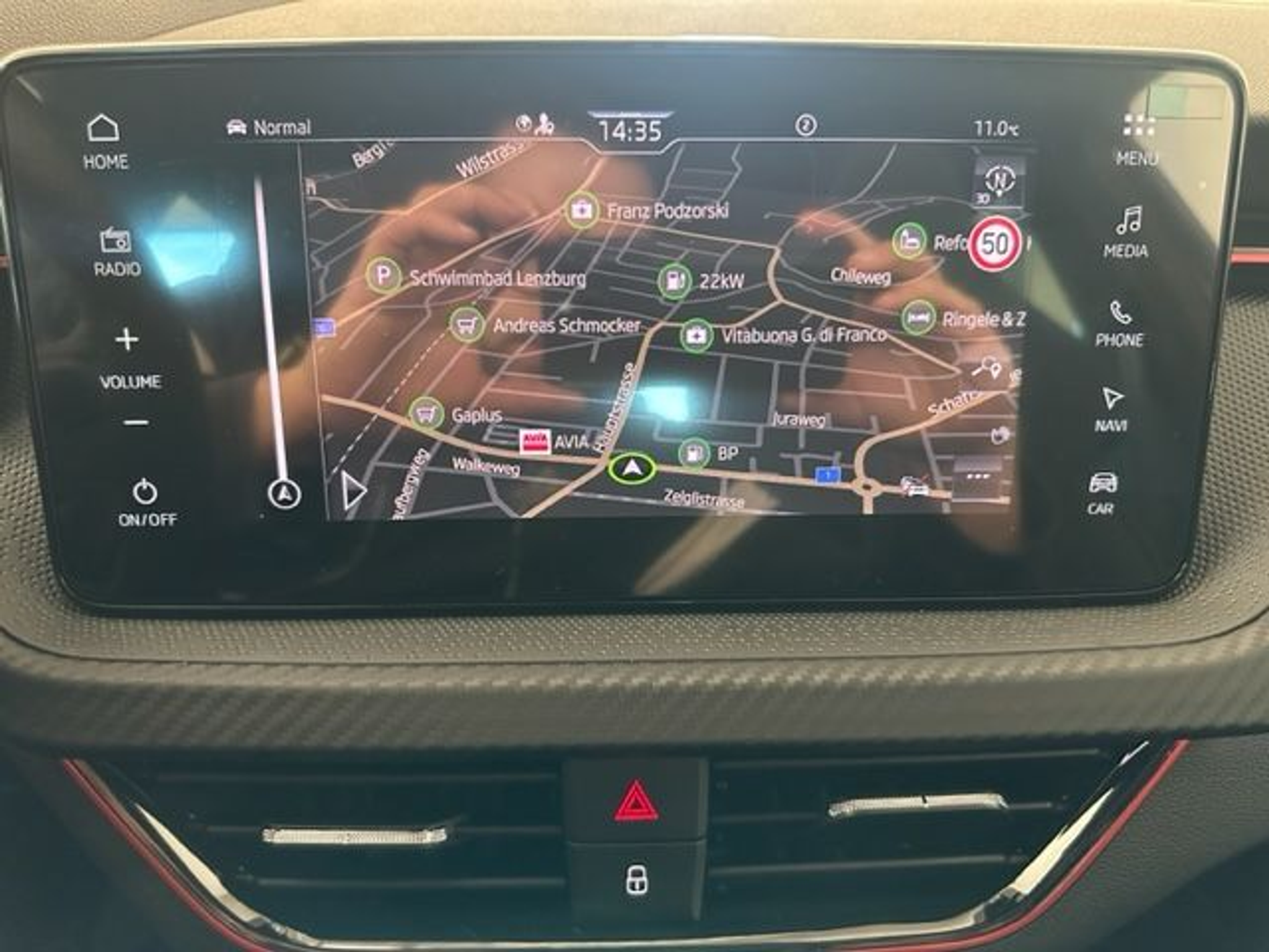 listing desktop thumbnail image 15