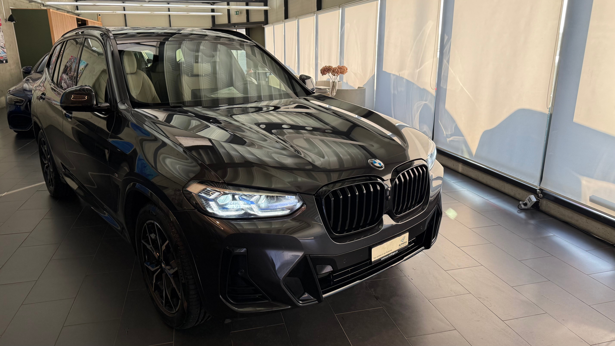 listing desktop thumbnail image 24